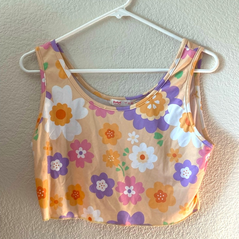 ROMWE Flower Crop Top